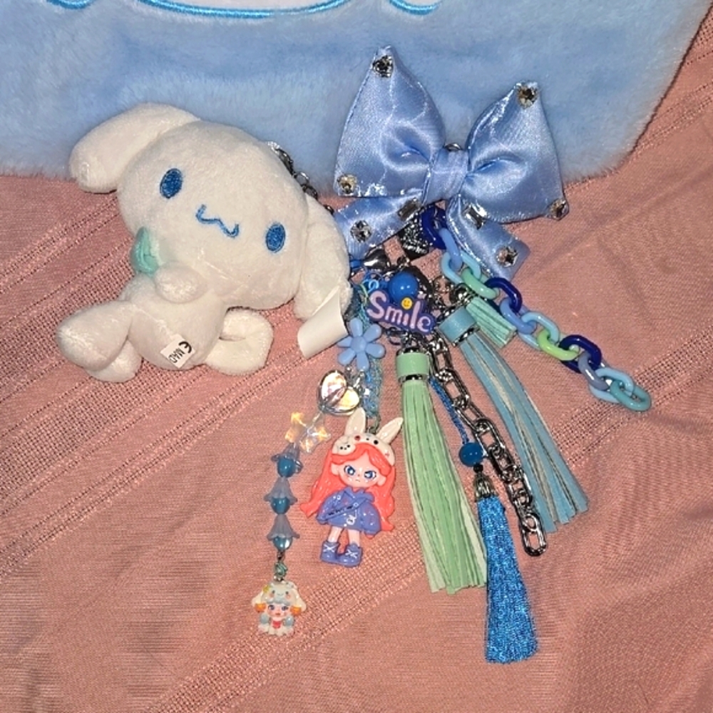 Blue Plush Cinnamoroll Bag with Cinnamoroll Plush Keychain - Picture 13 of 16